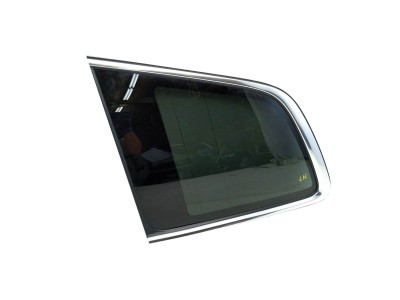 شیشه لچکی برای ولوو XC90 مدل 2015 تا 2020